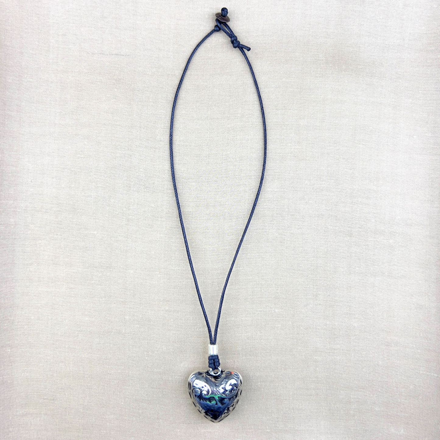 Choker Necklace with Ornate Heart Pendant
