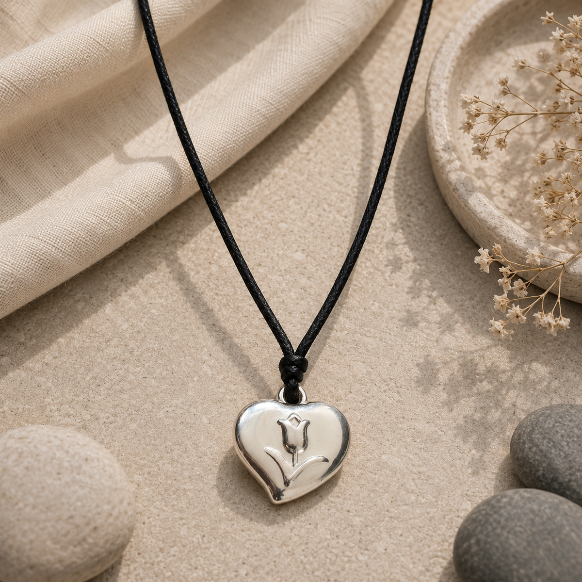Choker Necklace with Tulip Engraved Heart Pendant