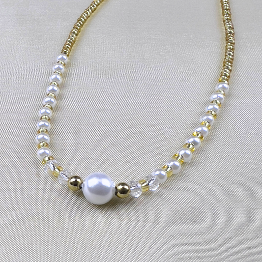 Classic Round Pearl Necklace with Seed Beads