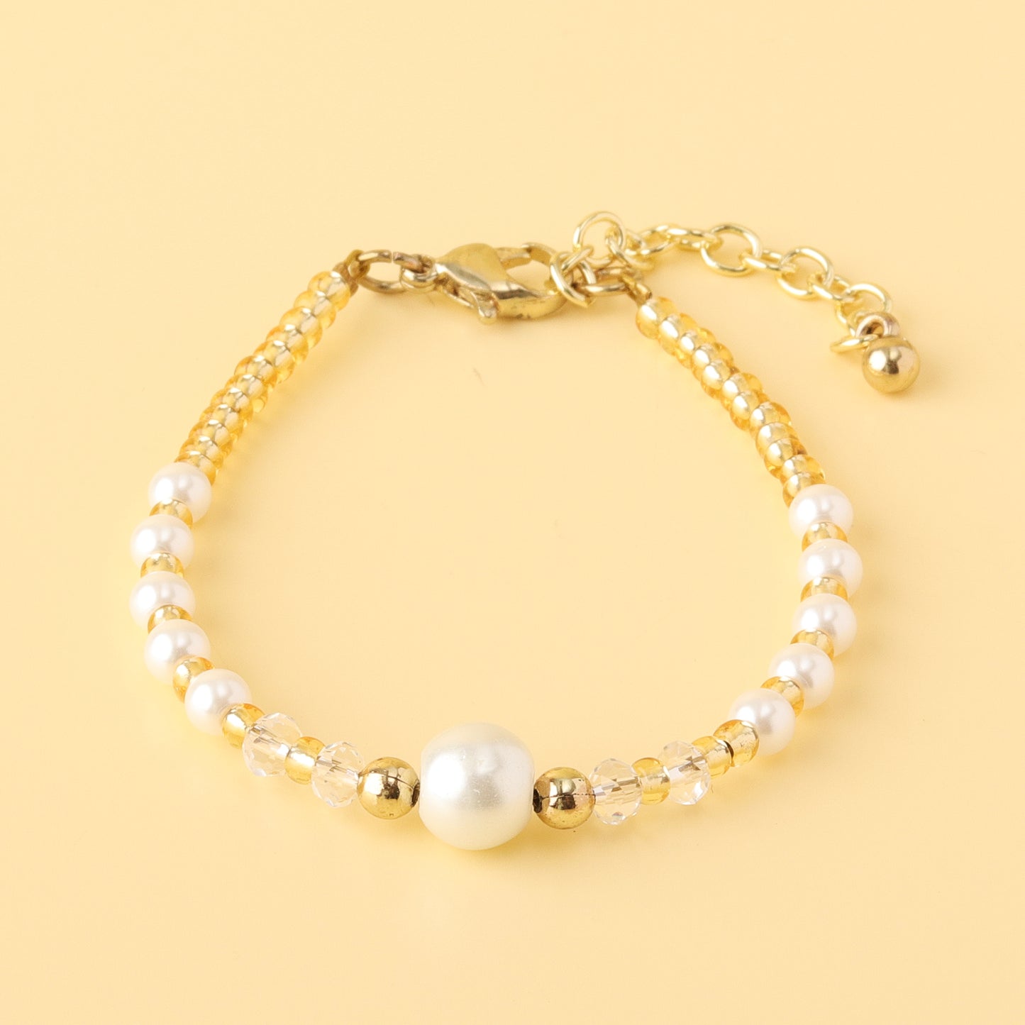 Classic Round Pearl Bracelet with Seed Beads