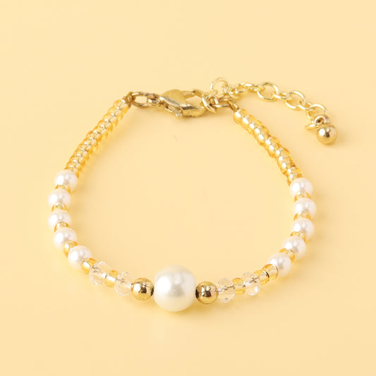 Classic Round Pearl Bracelet with Seed Beads