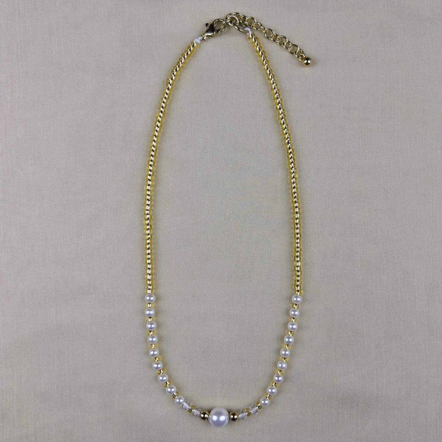 Classic Round Pearl Necklace with Seed Beads