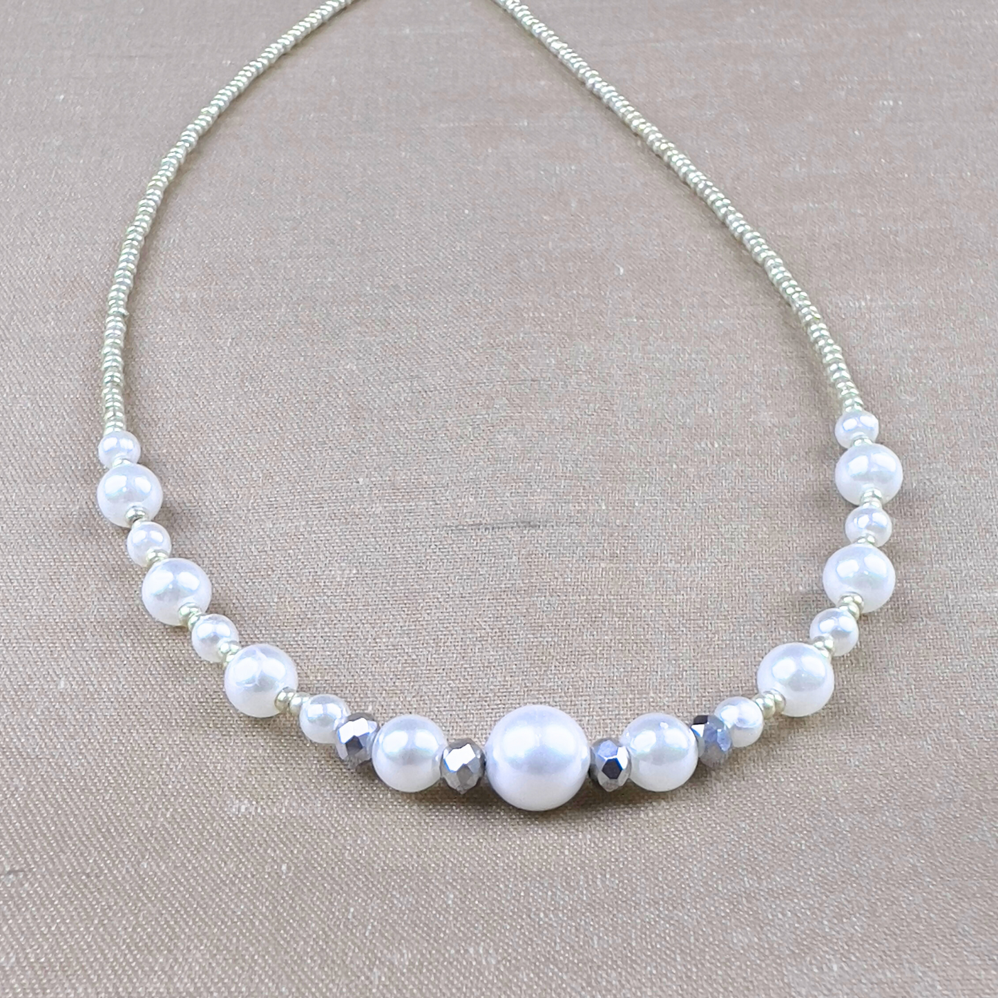 Elegant Pearl & Seed Bead Necklace