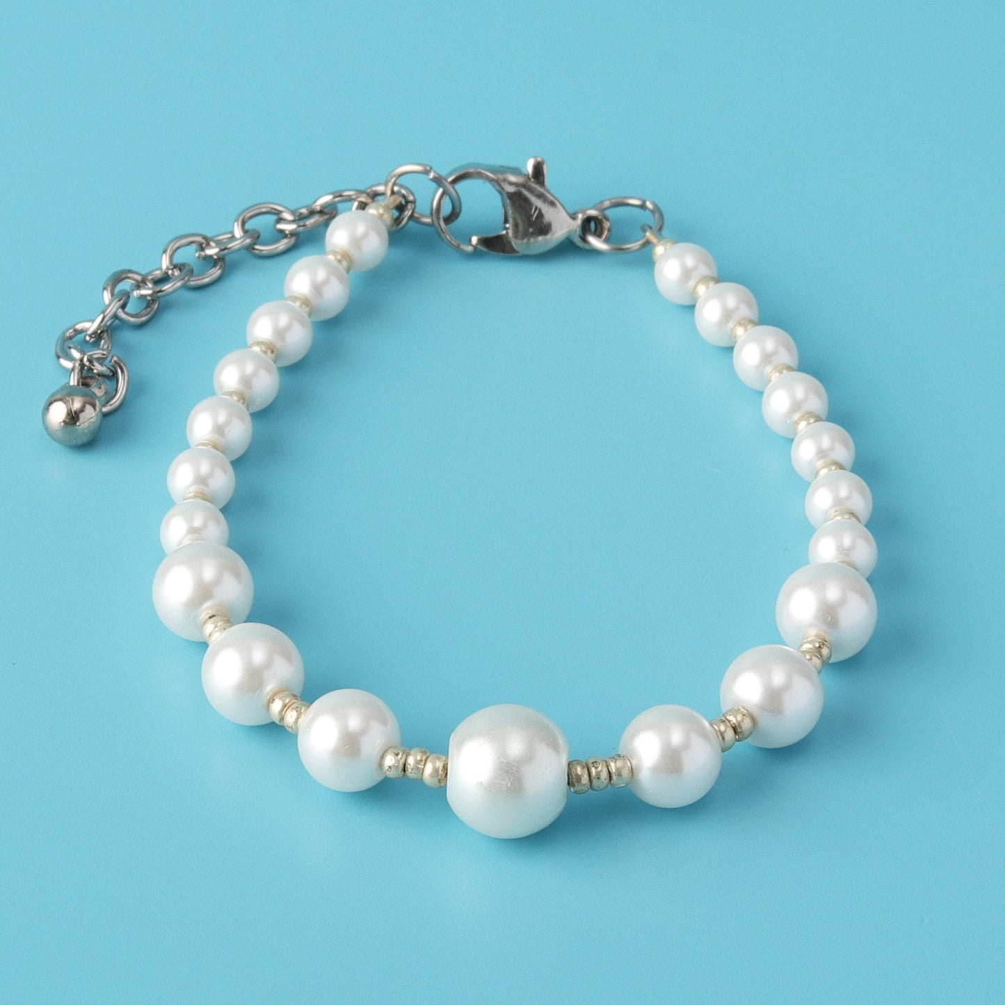 Round Pearl Bracelet with Dainty Seed Beads