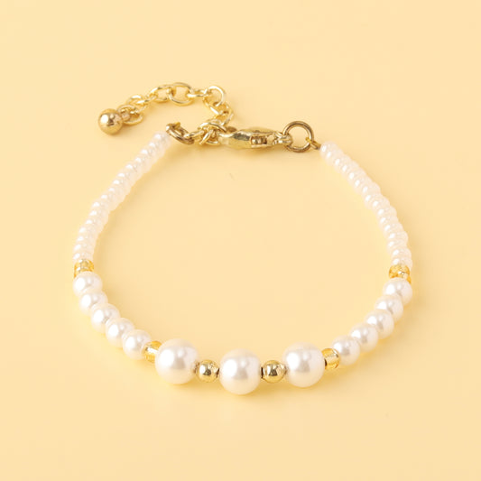Round Pearl Bracelet with Seed Beads