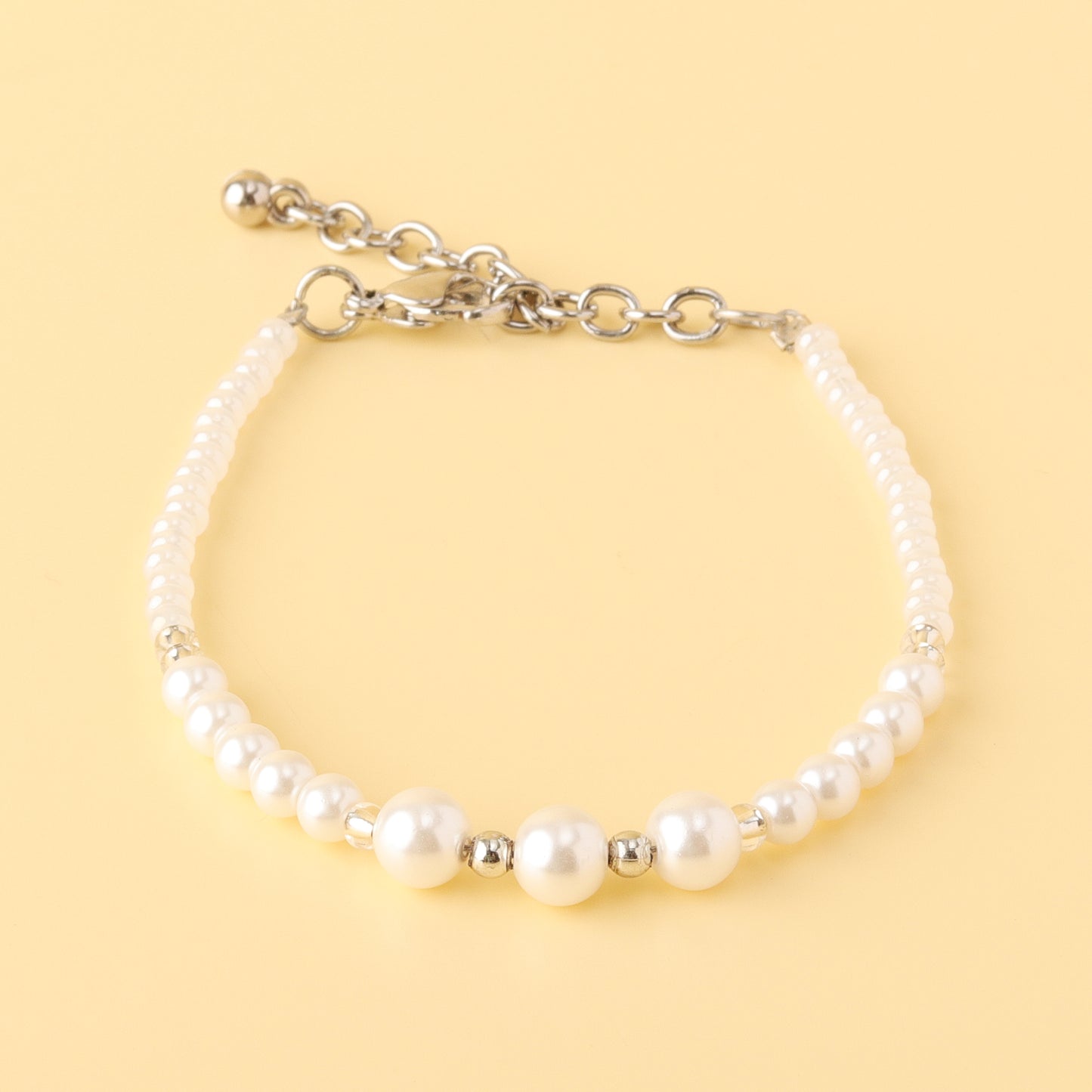Round Pearl Bracelet with Seed Beads