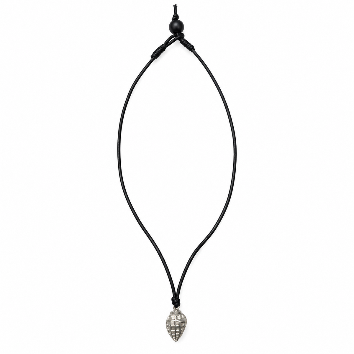 Textured Seashell Pendant Leather Necklace for Women