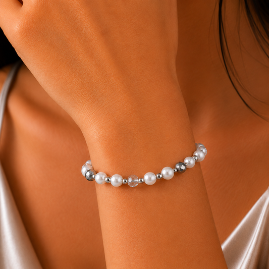 Timeless Pearl Bracelet with Seed Beads