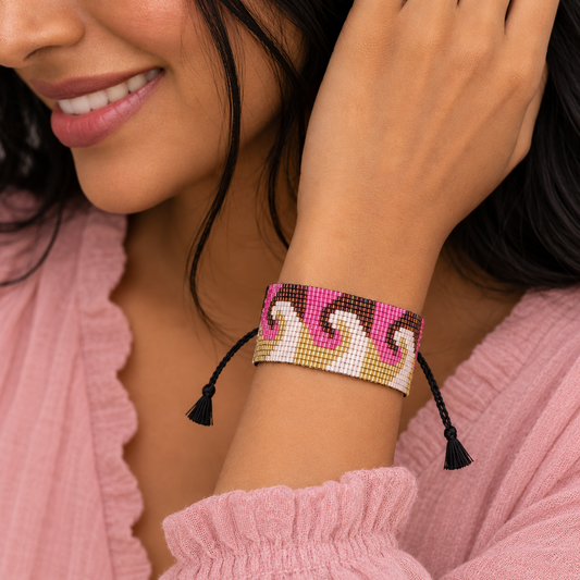 Wave Pattern Adjustable Beaded Bracelet for Women